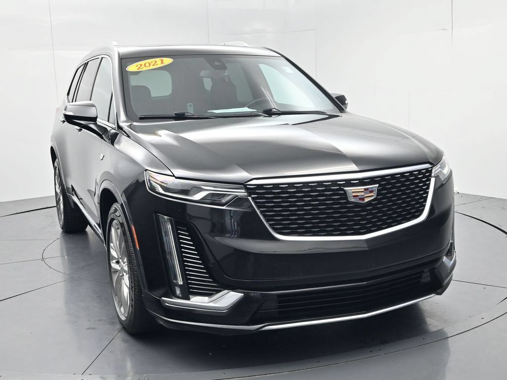 Used 2021 Cadillac XT6 Premium Luxury AWD/4WD image 2