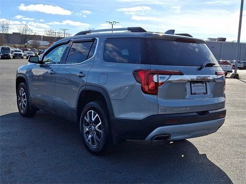 Used 2023 GMC Acadia SLE w/ Driver Convenience Package image 8