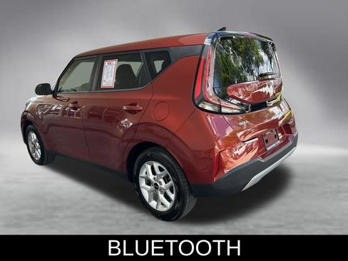 Used 2024 Kia Soul LX w/ Option Group 015 FWD image 5