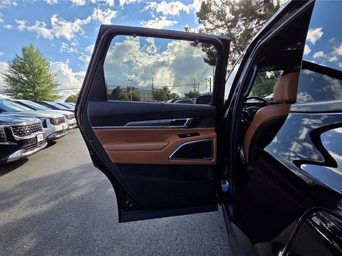 Certified 2024 Kia Telluride SX X-Line AWD/4WD image 29