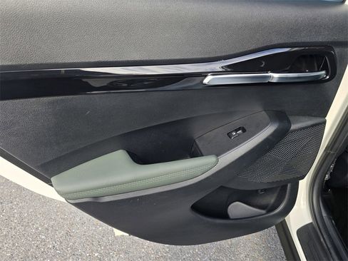 Used 2024 Kia Seltos SX w/ SX Sunroof Package image 13