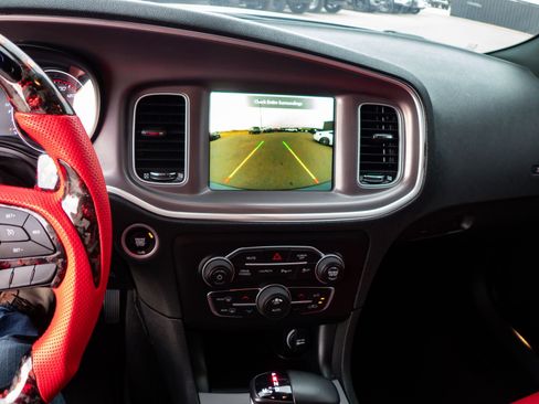 Used 2022 Dodge Charger Scat Pack image 17