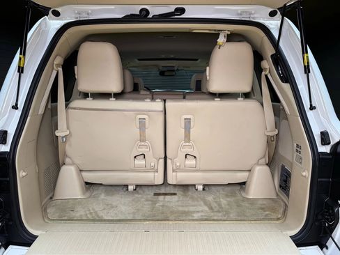 Used 2013 Lexus LX 570 4WD image 18