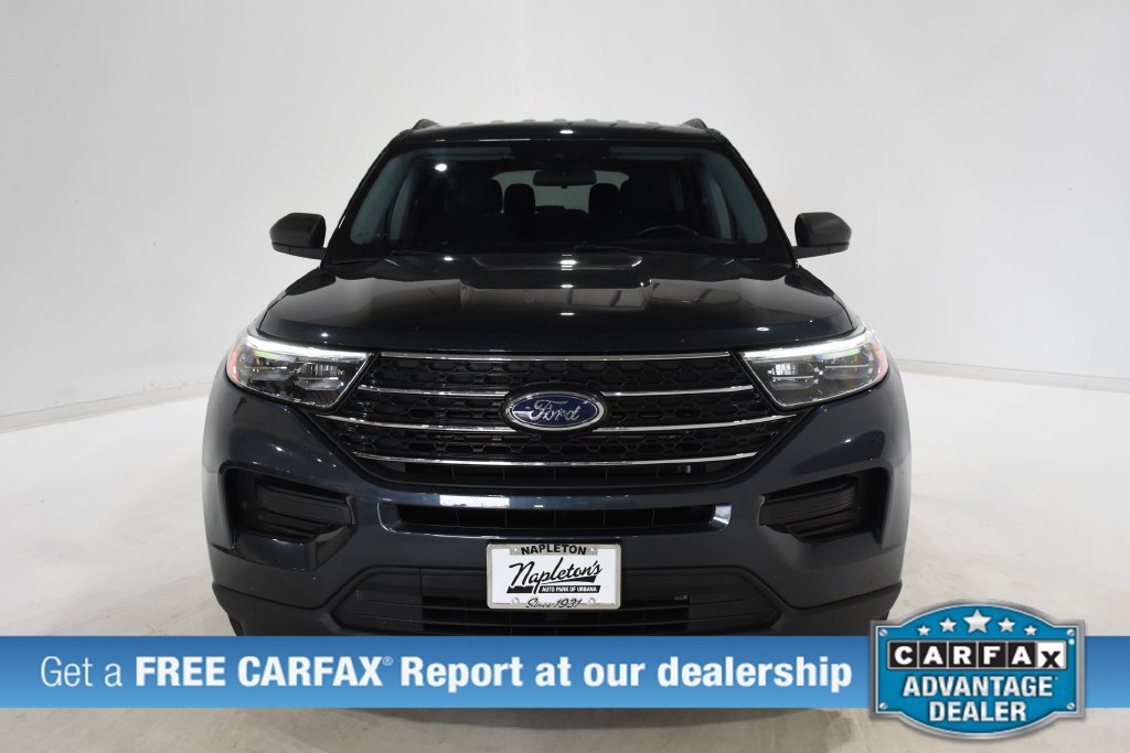 Used 2022 Ford Explorer XLT AWD/4WD image 2