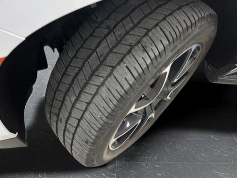 Used 2021 Chevrolet Suburban RST image 36