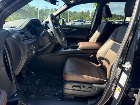 Certified 2025 Honda Ridgeline RTL image 10