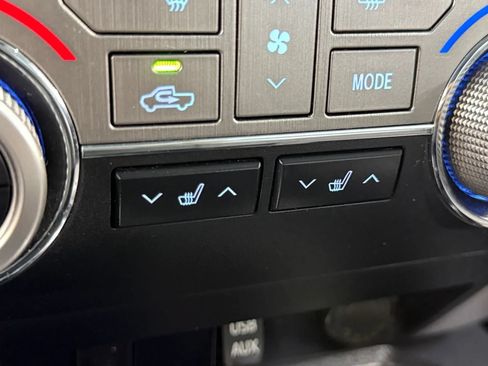 Used 2019 Toyota Tundra Limited w/ Limited Premium Package AWD/4WD image 14