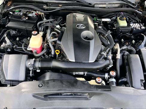 Used 2017 Lexus IS 200t image 31