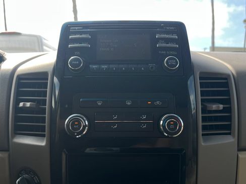 Used 2014 Nissan Titan SV w/ SV Value Truck Package AWD/4WD image 12