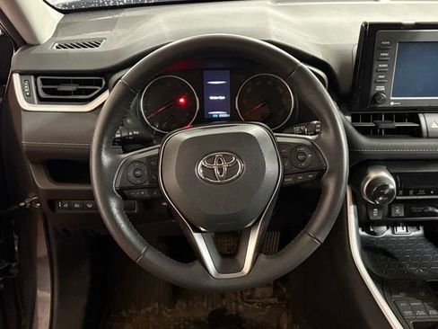 Used 2021 Toyota RAV4 XLE w/ XLE Grade Weather Package AWD/4WD image 20