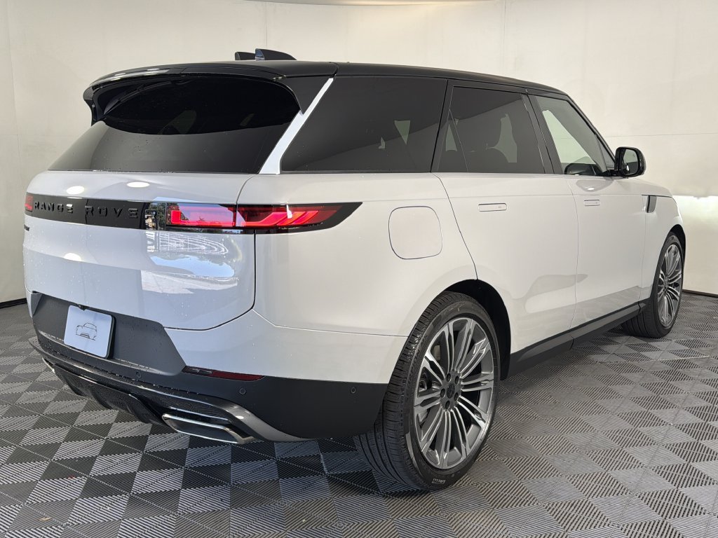 New 2027 Land Rover Range Rover Sport SE AWD/4WD image 8