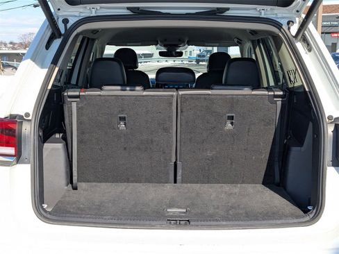 Used 2024 Volkswagen Atlas SE image 34