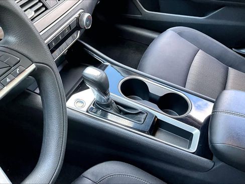 Used 2024 Nissan Altima 2.5 SV image 15