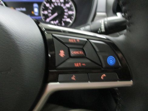 New 2025 Nissan Altima 2.5 SL image 17