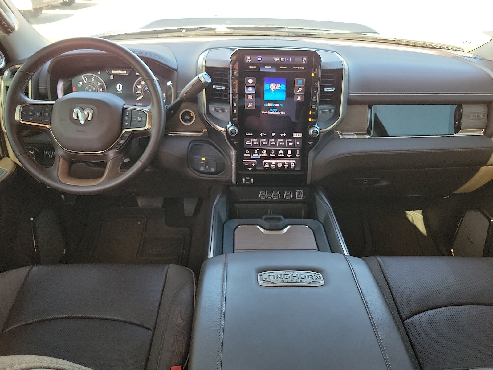 Used 2026 RAM 3500 Longhorn AWD/4WD image 9