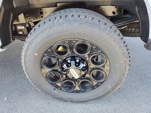 New 2026 Ford F250 Lariat w/ Black Appearance Package image 34