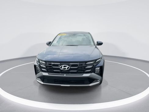 Certified 2025 Hyundai Tucson SE FWD image 3