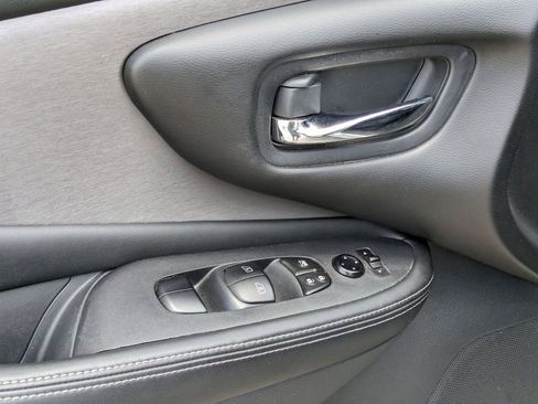 Used 2023 Nissan Murano SV FWD image 13