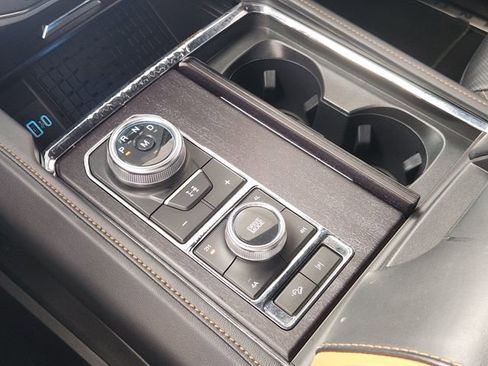 Used 2024 Ford Expedition Max Platinum image 18