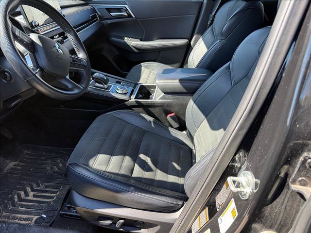 Used 2024 Mitsubishi Outlander SE Black Edition AWD/4WD image 5