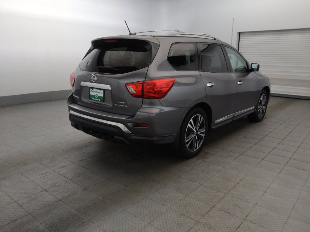 Used 2018 Nissan Pathfinder Platinum AWD/4WD image 9