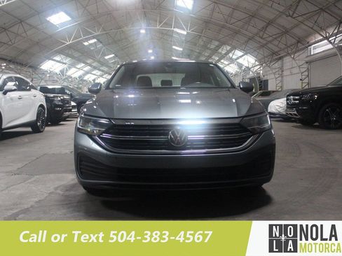 Used 2024 Volkswagen Jetta SE FWD image 5