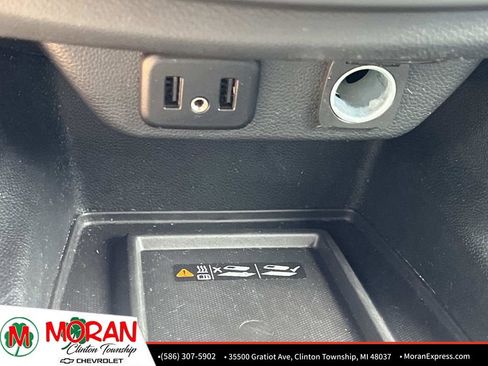 Certified 2023 Chevrolet Traverse LT FWD image 25
