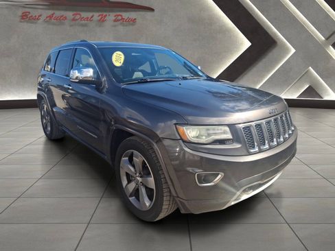 Used 2014 Jeep Grand Cherokee Overland AWD/4WD image 4