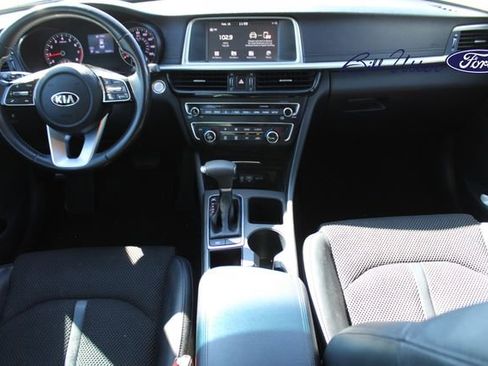 Used 2019 Kia Optima S image 13