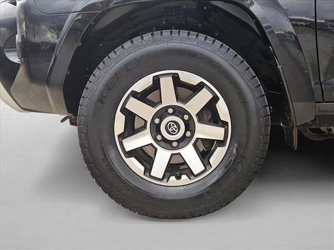 Used 2023 Toyota 4Runner TRD Off-Road Premium w/ Moonroof Package AWD/4WD image 23