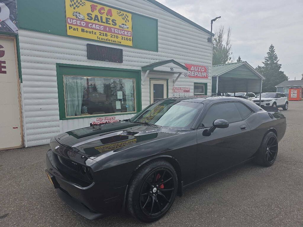 Used 2009 Dodge Challenger SRT8 w/ SRT Option Group II RWD image 2