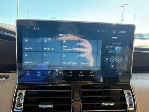 Used 2022 Lincoln Navigator Reserve image 17