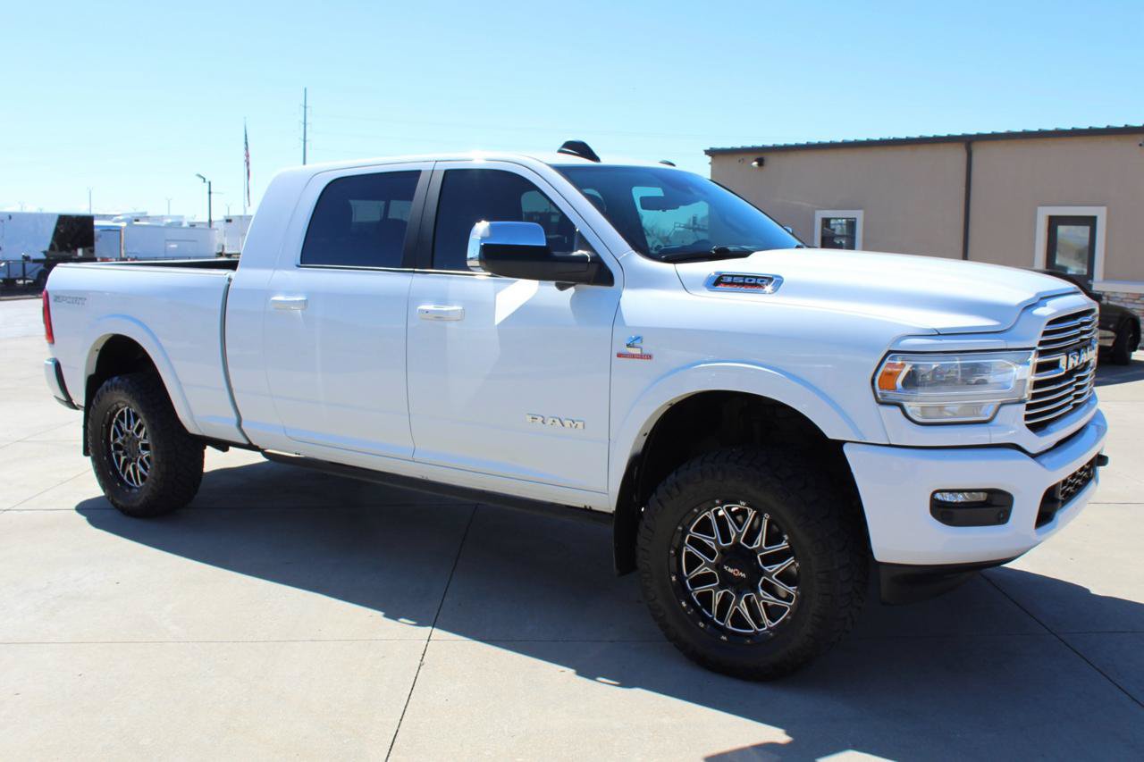 Used 2022 RAM 3500 Laramie AWD/4WD image 13