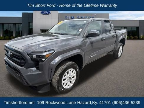Used 2024 Toyota Tacoma SR5 AWD/4WD image 4