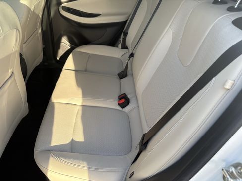 Used 2024 Buick Encore GX Preferred FWD image 9