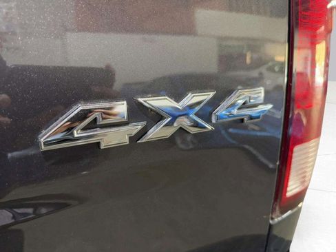 Used 2019 RAM 1500 Classic SLT image 21