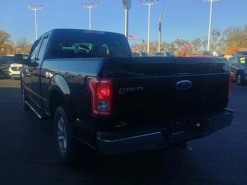 Used 2017 Ford F150 XLT image 10