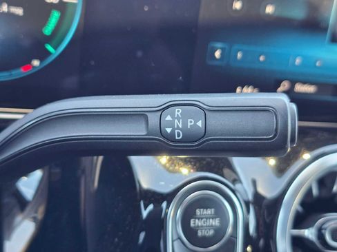 Used 2023 Mercedes-Benz GLA 250 image 36