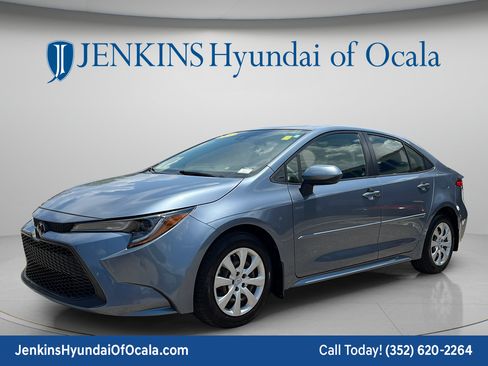 Used 2020 Toyota Corolla LE FWD image 7