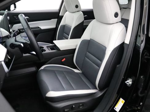 Used 2025 Honda Prologue Touring image 2