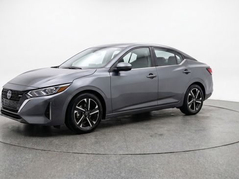 Used 2025 Nissan Sentra SV FWD image 3