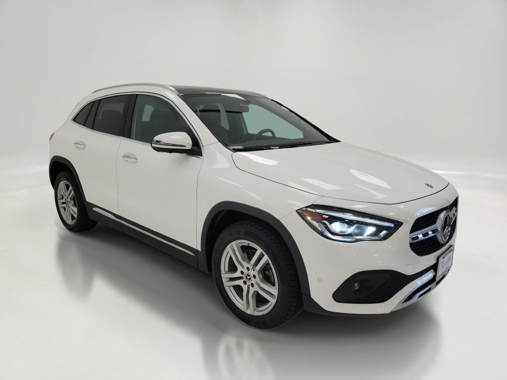 Used 2023 Mercedes-Benz GLA 250 4MATIC w/ Premium Package image 3