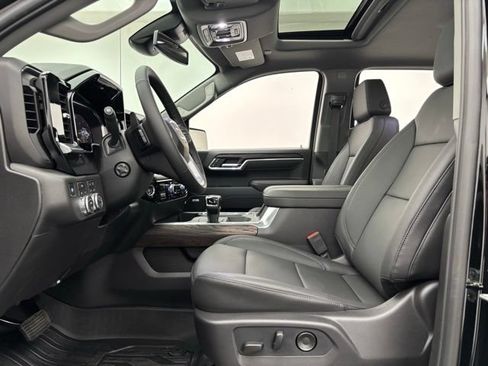 New 2026 GMC Sierra 1500 SLT w/ SLT Premium Package AWD/4WD image 18
