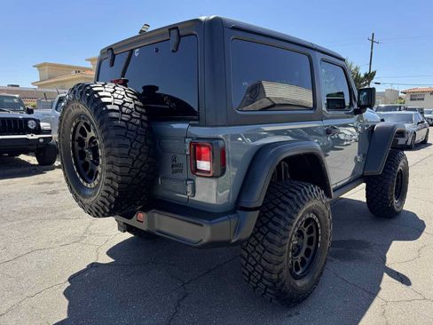 Used 2024 Jeep Wrangler Sport AWD/4WD image 8