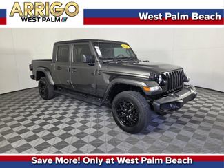 Used 2022 Jeep Gladiator Sport AWD/4WD video 1