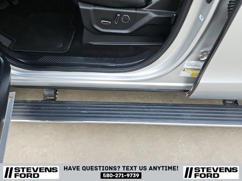 Used 2018 Ford Expedition Limited w/ Equipment Group 301A AWD/4WD image 27