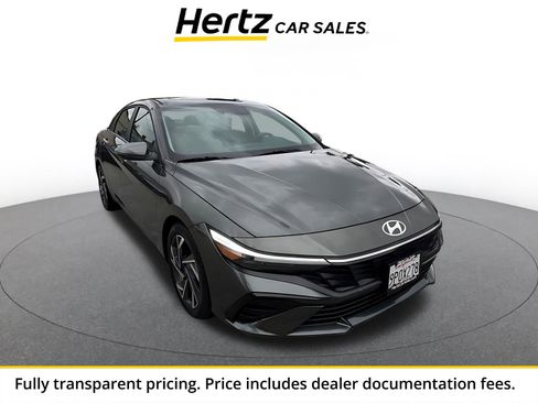 Used 2025 Hyundai Elantra Limited FWD image 1