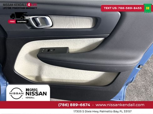 Used 2023 Volvo XC40 B5 Plus w/ Protection Package Premier image 36