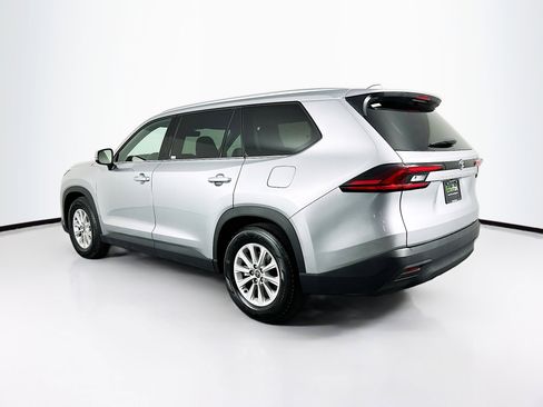 Used 2025 Toyota Grand Highlander FWD image 5