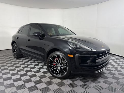 Certified 2026 Porsche Macan S AWD/4WD image 7